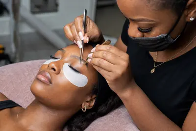 Lash techs